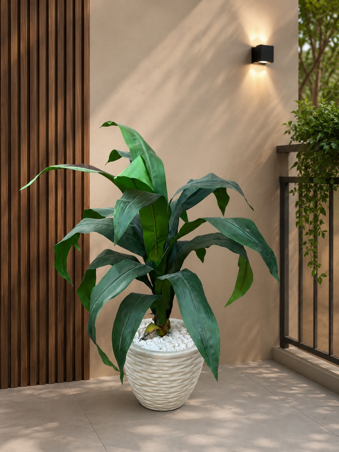 🌿 Artificial Green Dracaena